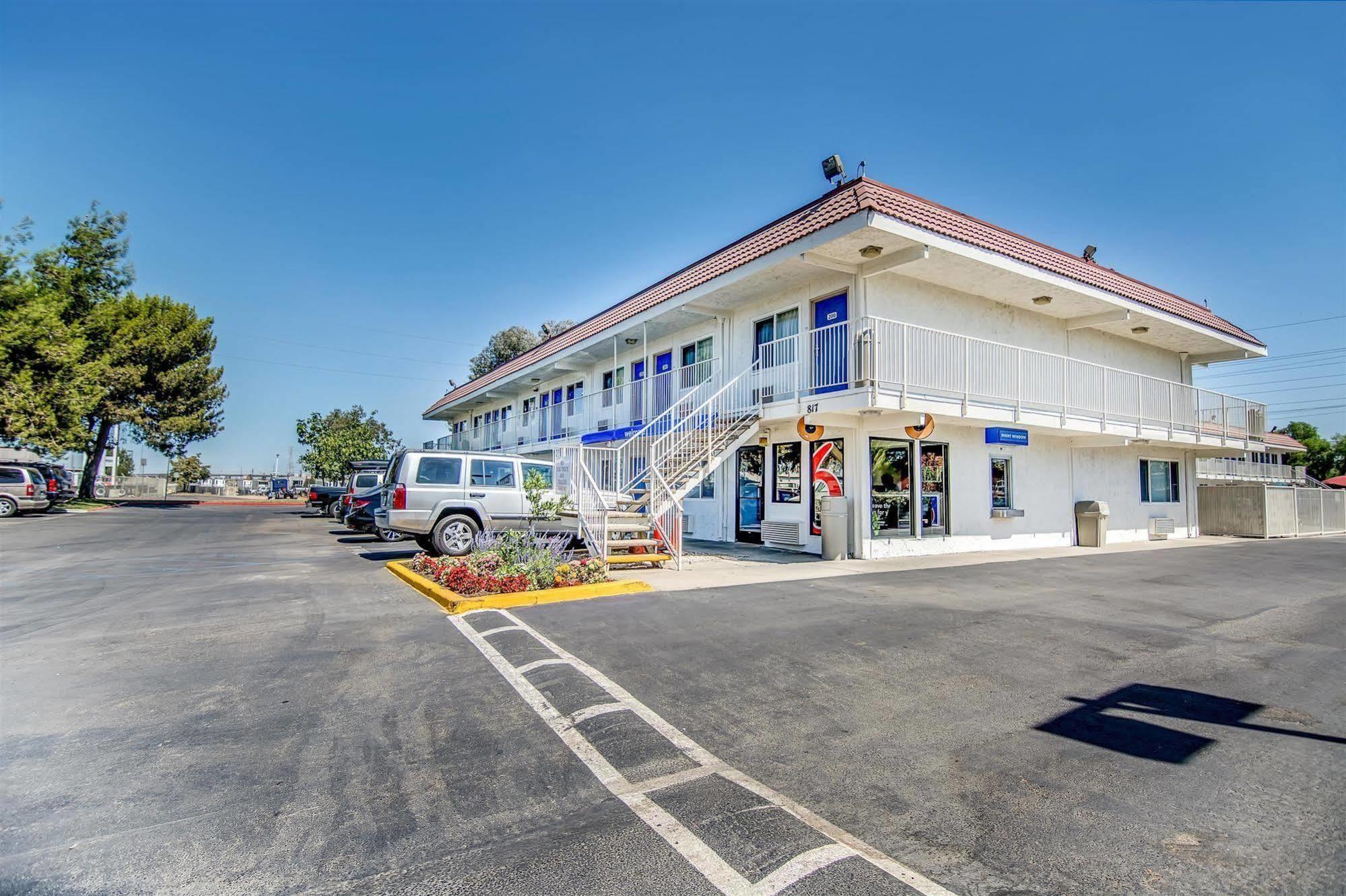 Motel 6-Stockton, Ca - Charter Way West Exterior photo